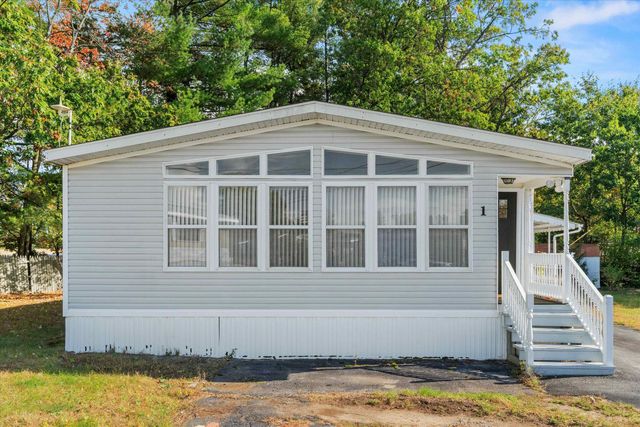 1 Longwood Lane, Merrimack, NH 03054