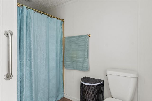 1 Longwood Lane, Merrimack, NH 03054