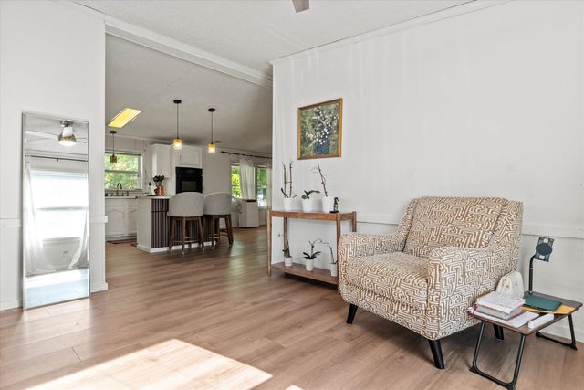 1 Longwood Lane, Merrimack, NH 03054