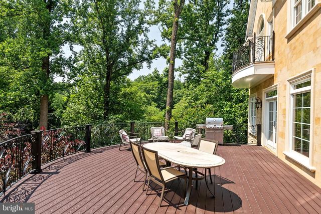 3801 52ND ST NW, Washington, DC 20016