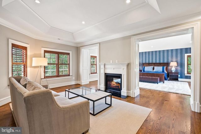 3801 52ND ST NW, Washington, DC 20016