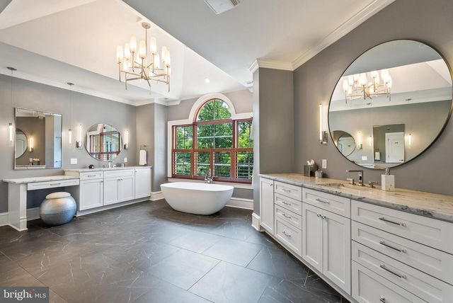 3801 52ND ST NW, Washington, DC 20016