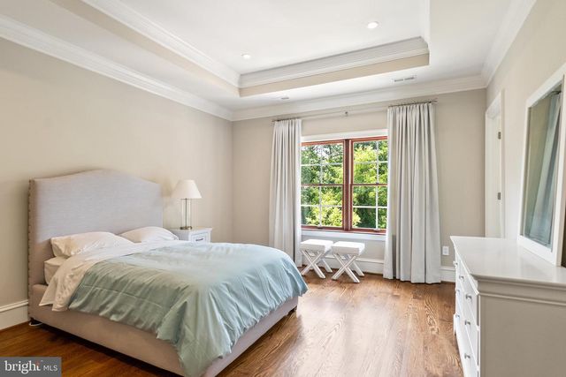 3801 52ND ST NW, Washington, DC 20016