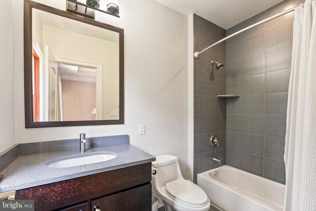 3801 52ND ST NW, Washington, DC 20016