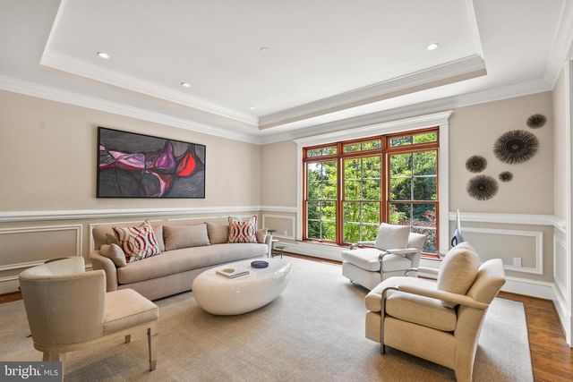 3801 52ND ST NW, Washington, DC 20016