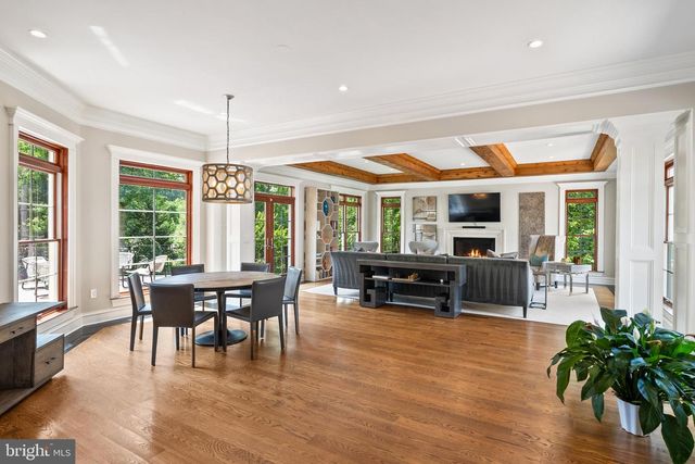 3801 52ND ST NW, Washington, DC 20016