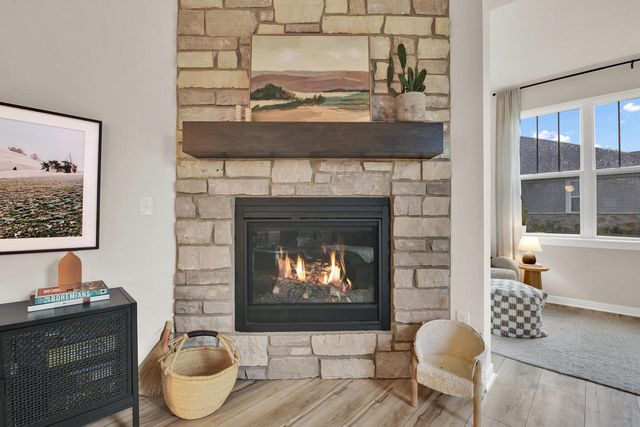 W204N17637 Laurel PLACE, Jackson, WI 53037