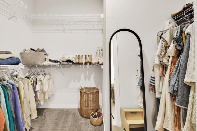 W204N17637 Laurel PLACE, Jackson, WI 53037