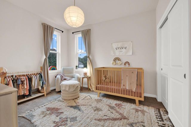 W204N17637 Laurel PLACE, Jackson, WI 53037