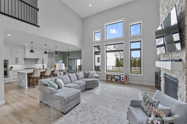 5606 Shenandoah Drive, Waunakee, WI 53597