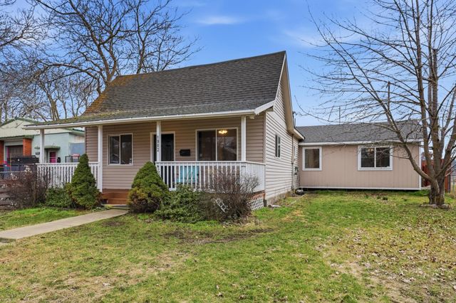 1902 E MALLON Ave, Spokane, WA 99202