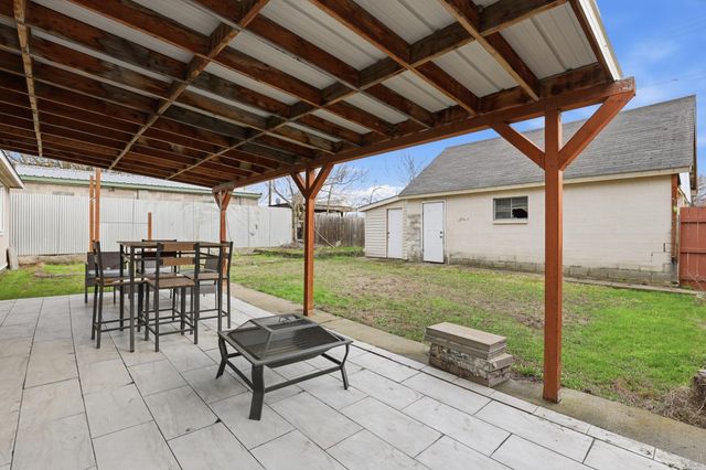 1902 E MALLON Ave, Spokane, WA 99202