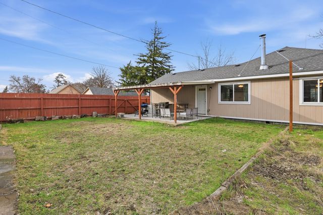 1902 E MALLON Ave, Spokane, WA 99202