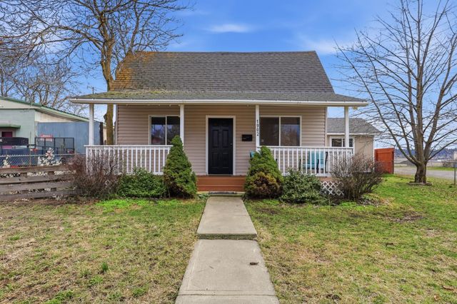 1902 E MALLON Ave, Spokane, WA 99202