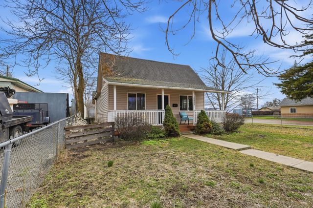 1902 E MALLON Ave, Spokane, WA 99202