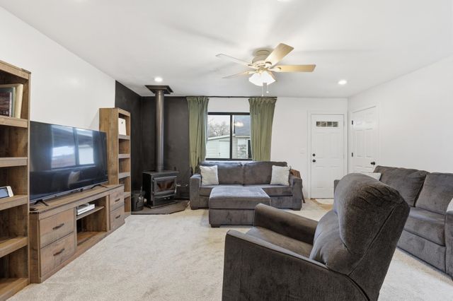 1902 E MALLON Ave, Spokane, WA 99202