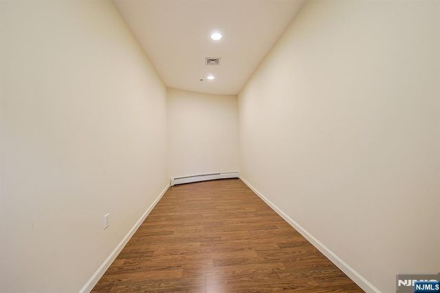 280 Broad Avenue 3F, Palisades Park, NJ 07650