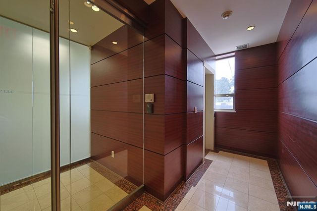 280 Broad Avenue 3F, Palisades Park, NJ 07650