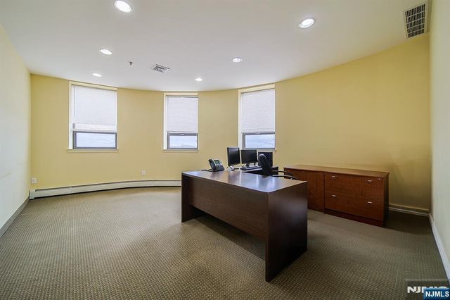 280 Broad Avenue 3F, Palisades Park, NJ 07650