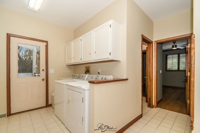 55 OAK CREEK Drive, Yorkville, IL 60560