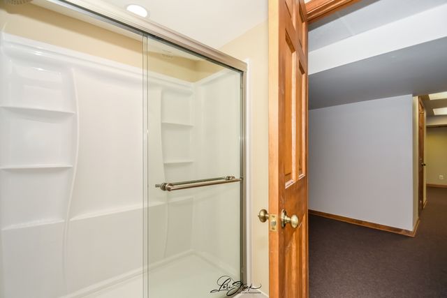 55 OAK CREEK Drive, Yorkville, IL 60560