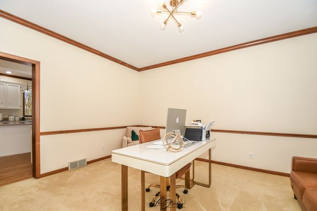 55 OAK CREEK Drive, Yorkville, IL 60560