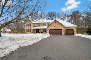 55 OAK CREEK Drive, Yorkville, IL 60560