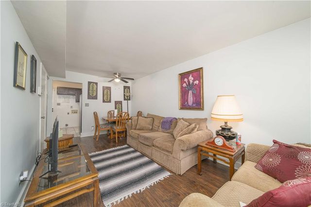 1929 Vantage Point Place, Greensboro, NC 27407