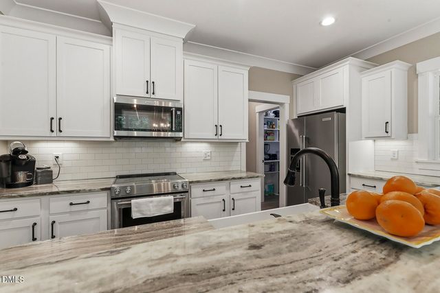 7032 Oakville Lane, New Hill, NC 27562