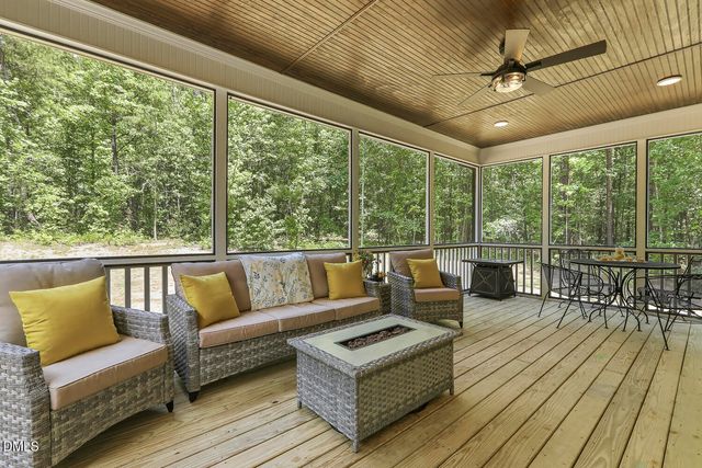 7032 Oakville Lane, New Hill, NC 27562