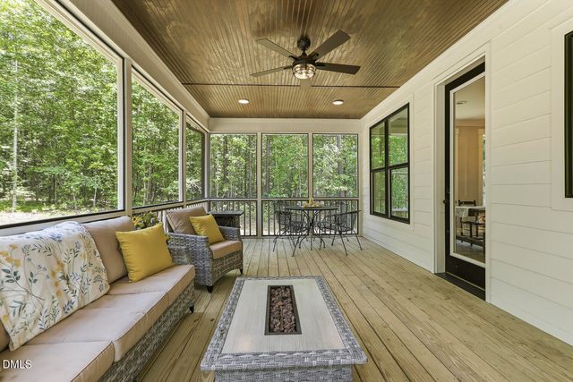 7032 Oakville Lane, New Hill, NC 27562