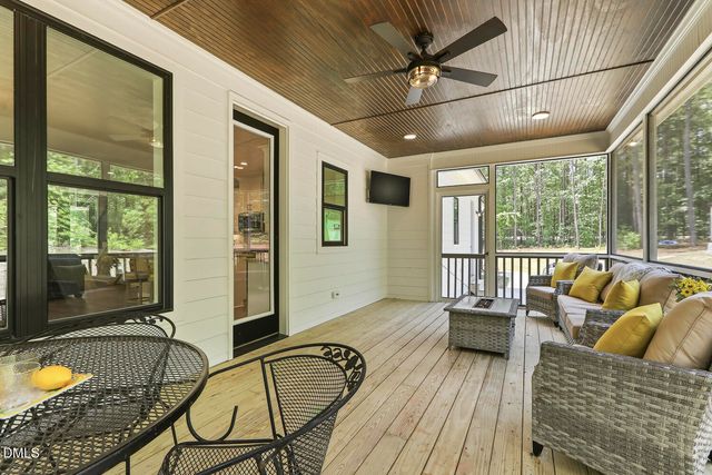7032 Oakville Lane, New Hill, NC 27562
