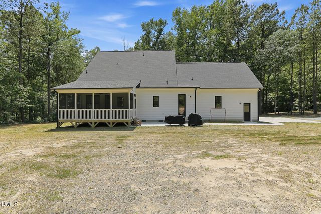 7032 Oakville Lane, New Hill, NC 27562
