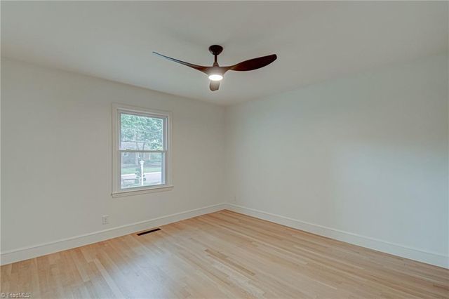 2410 Bitting Road, Winston-salem, NC 27104