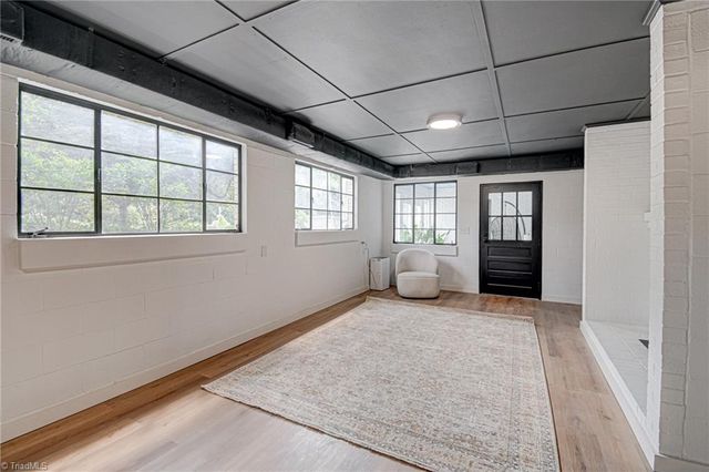 2410 Bitting Road, Winston-salem, NC 27104