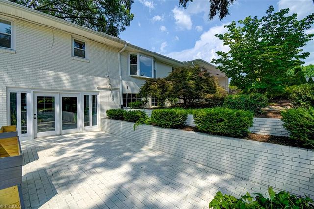 2410 Bitting Road, Winston-salem, NC 27104