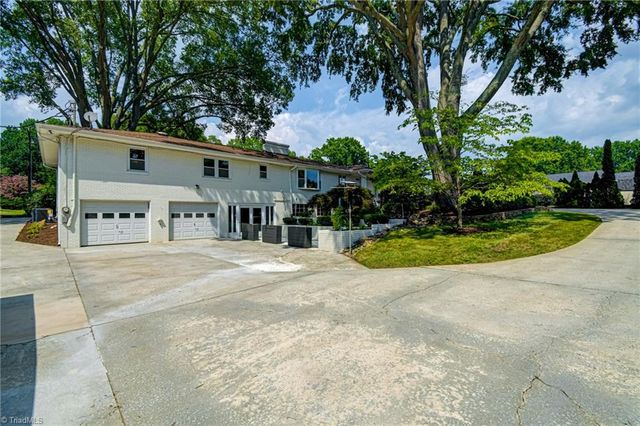 2410 Bitting Road, Winston-salem, NC 27104