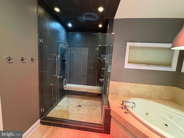 1435 WESLEYS RUN, Gladwyne, PA 19035