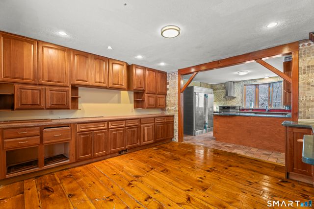 4 Tarklin Hill Road, Voluntown, CT 06384