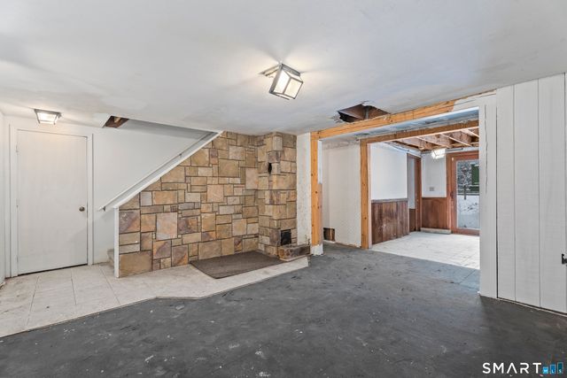 4 Tarklin Hill Road, Voluntown, CT 06384