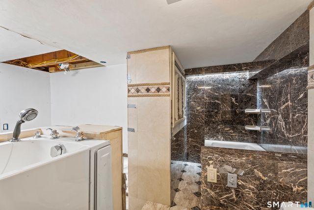 4 Tarklin Hill Road, Voluntown, CT 06384