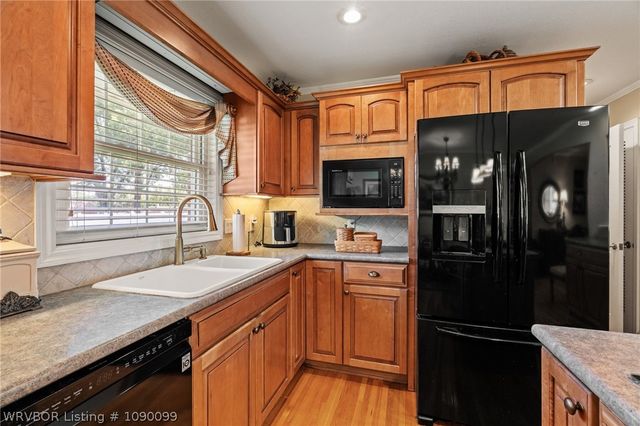 2323 S U Street, Fort Smith, AR 72901