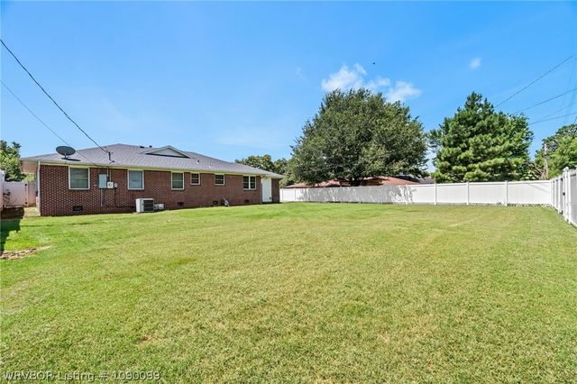 2323 S U Street, Fort Smith, AR 72901