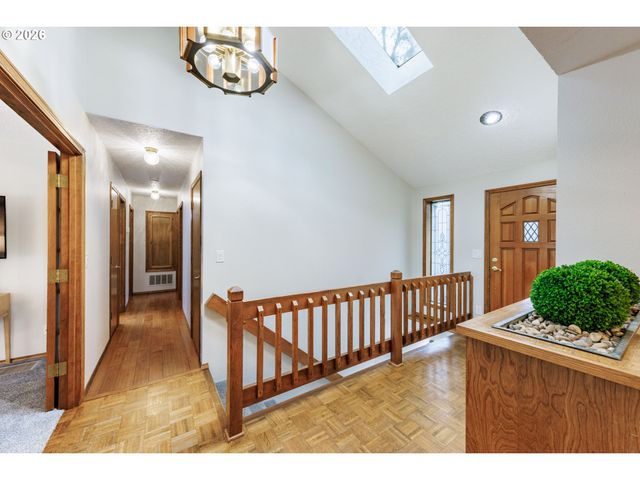 7765 Sw GENTLE WOODS Dr, Portland, OR 97224