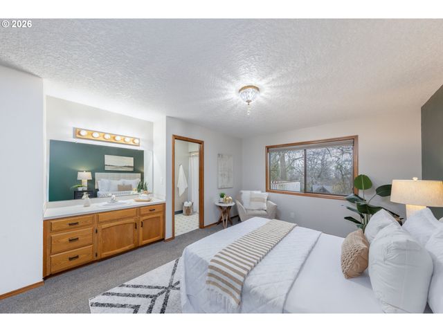 7765 Sw GENTLE WOODS Dr, Portland, OR 97224