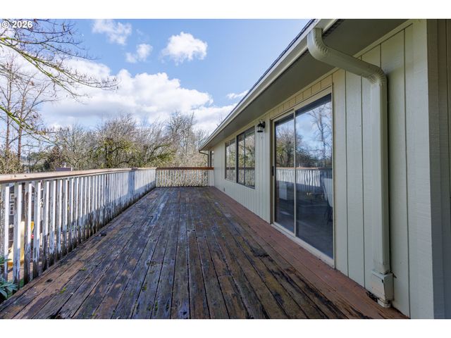 7765 Sw GENTLE WOODS Dr, Portland, OR 97224
