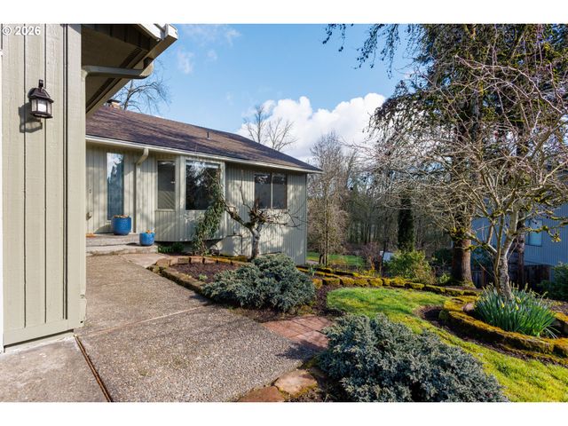 7765 Sw GENTLE WOODS Dr, Portland, OR 97224