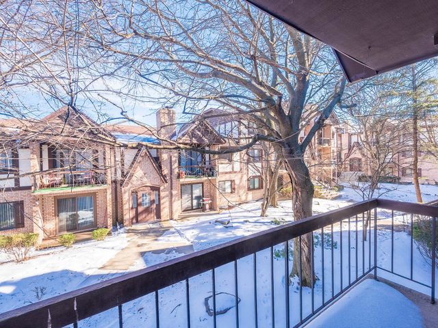 2807 Glenwood Lansing Road 211, Lynwood, IL 60411