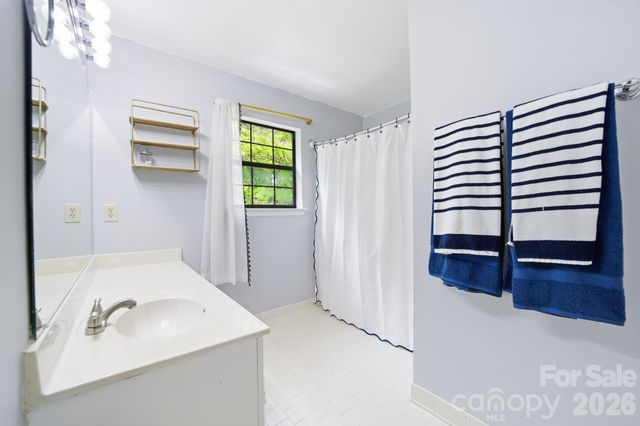 11001 Fox Mill Lane, Charlotte, NC 28277