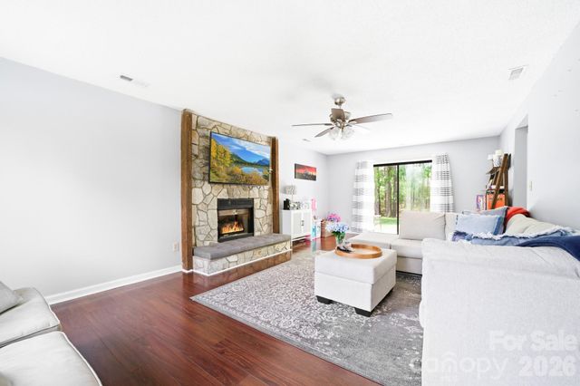 11001 Fox Mill Lane, Charlotte, NC 28277